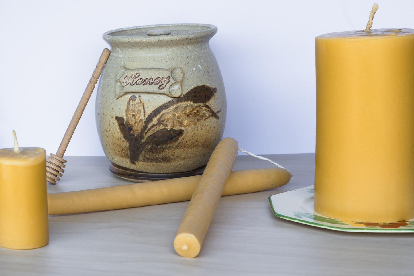 Beeswax Pillar candle -Amber and Musk